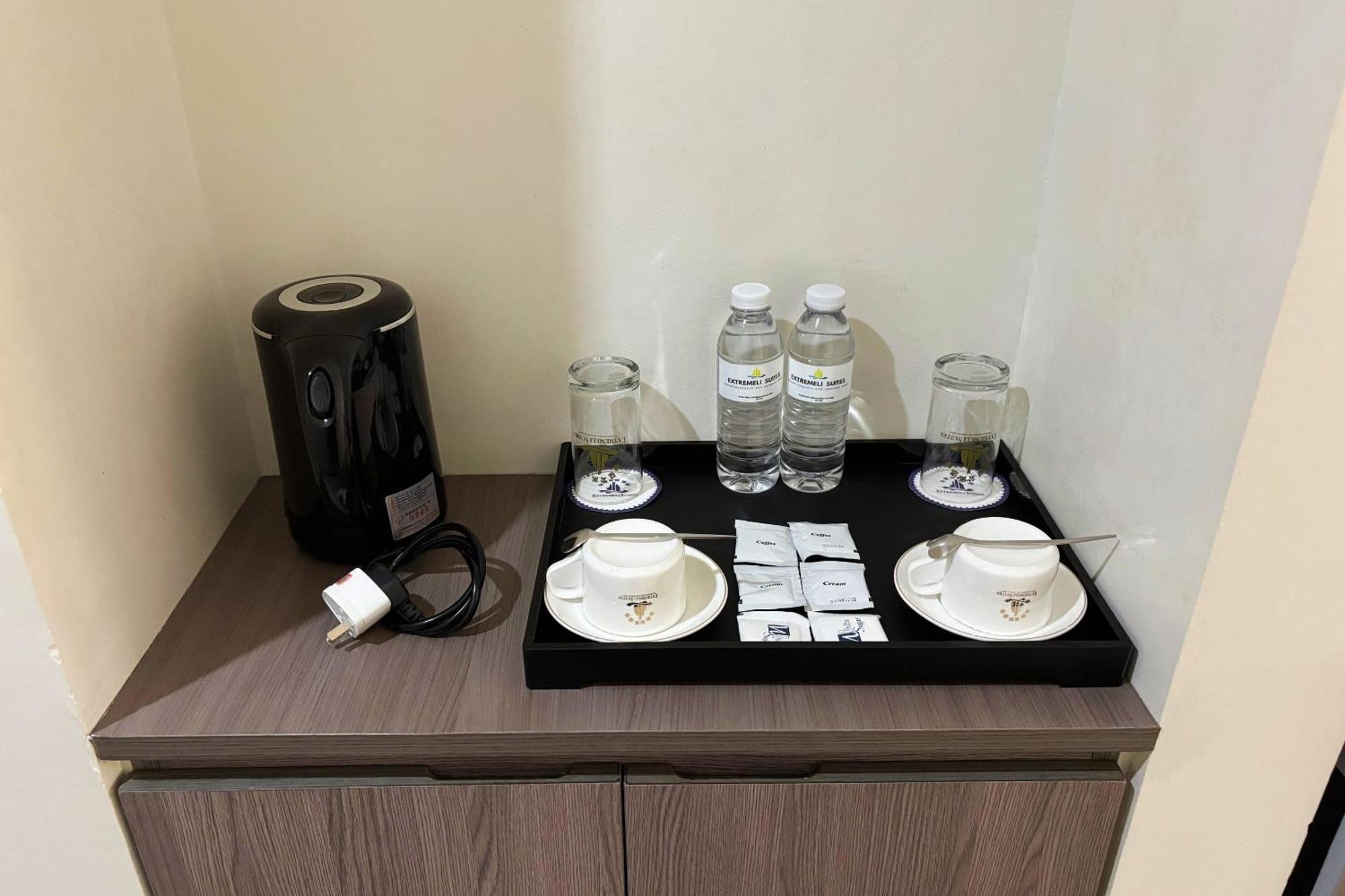 Extremeli Suites Manila Powered By Cocotel Quarto foto