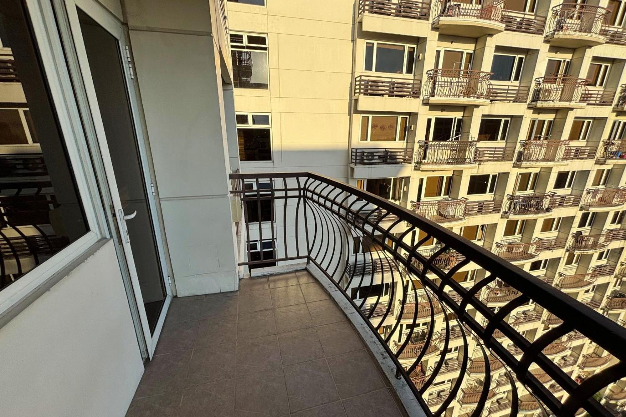 Extremeli Suites Manila Powered By Cocotel Exterior foto